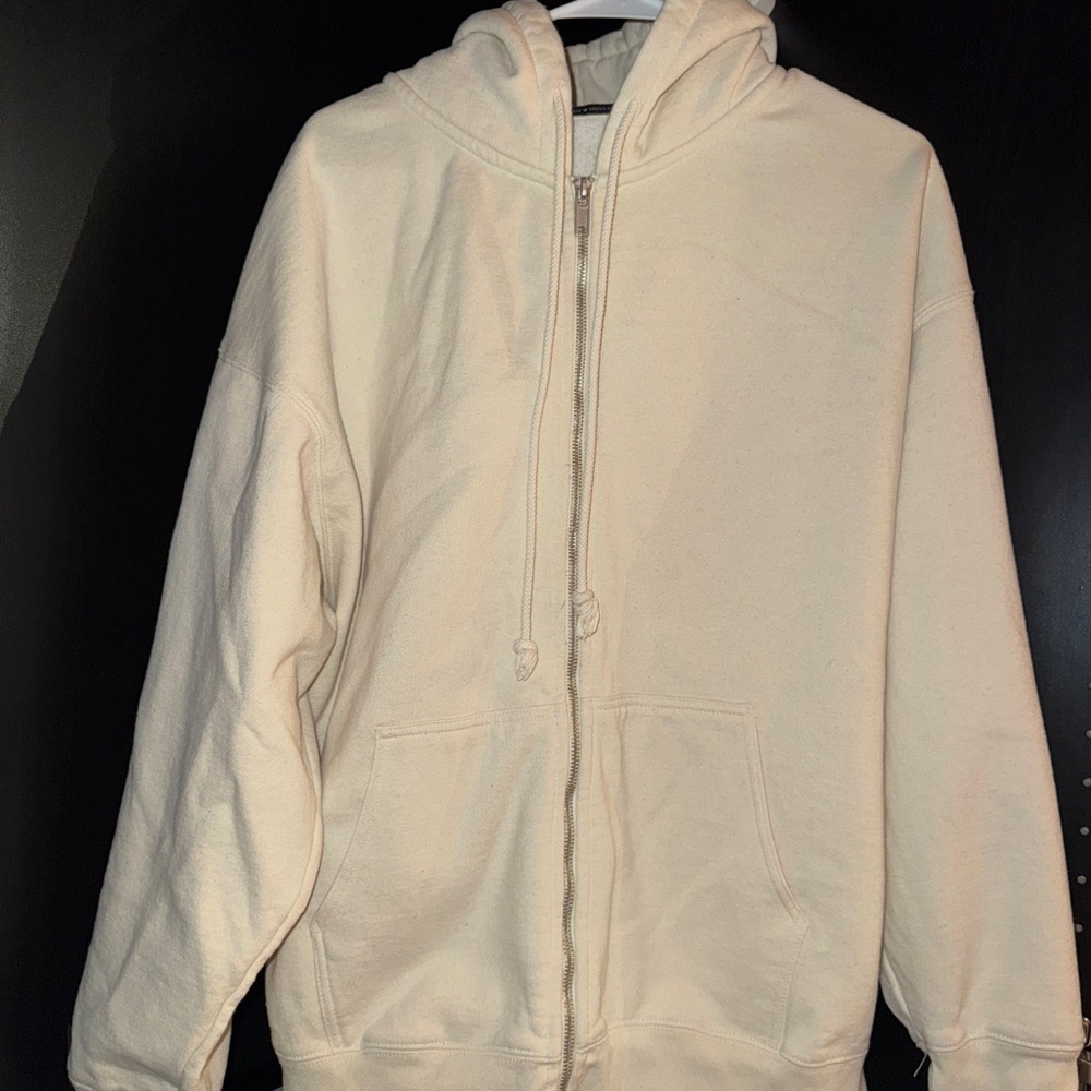 Brandy Melville Christy Hoodie in Limited Edition color Pastel Baby Yellow